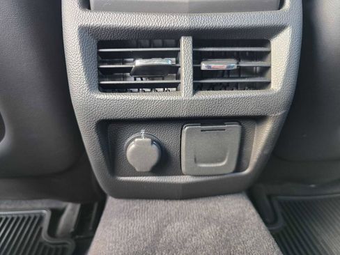 Used 2014 Cadillac ATS Luxury w/ Sun And Sound Package image 18