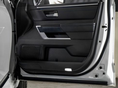 Used 2024 Toyota Tundra Platinum image 37