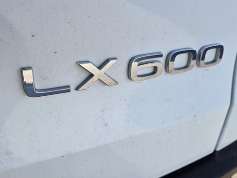 Used 2024 Lexus LX 600 F Sport image 5