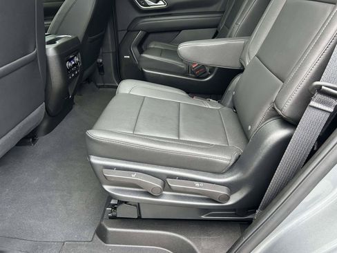 Used 2023 Chevrolet Tahoe Z71 w/ Luxury Package AWD/4WD image 14