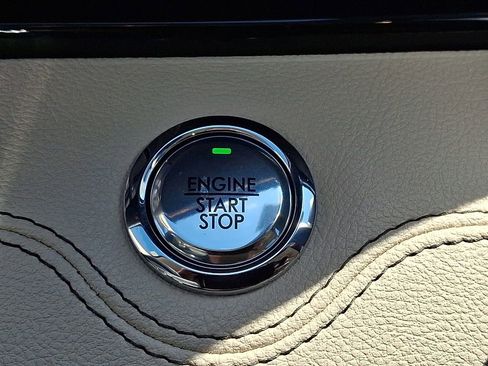 Used 2021 Lincoln Navigator Reserve w/ Luxury Package AWD/4WD image 31
