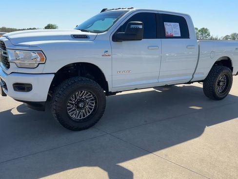 Used 2024 RAM 2500 Lone Star w/ Sport Appearance Package image 5