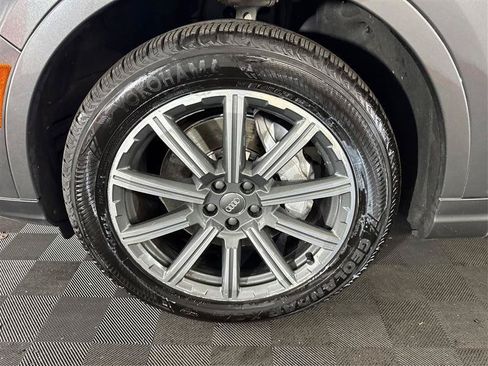 Used 2018 Audi Q7 3.0T Prestige w/ Prestige Package AWD/4WD image 36