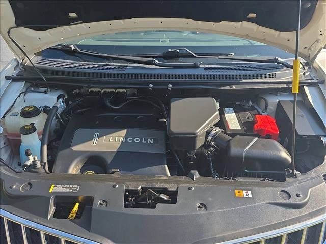 Used 2015 Lincoln MKX FWD w/ Equipment Group 102A image 24