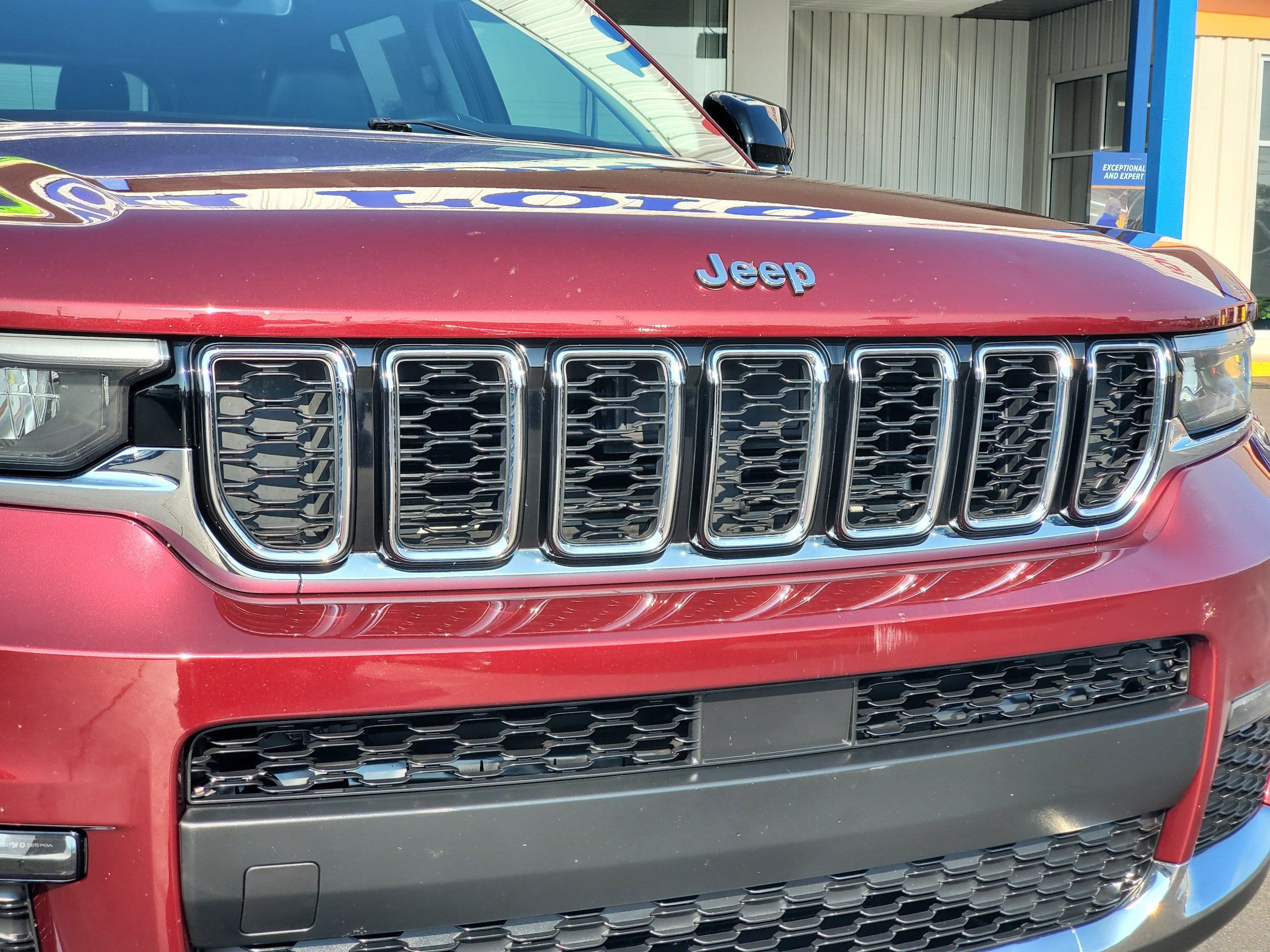 Used 2021 Jeep Grand Cherokee L Limited AWD/4WD image 7