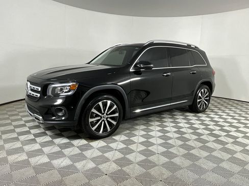 Used 2022 Mercedes-Benz GLB 250 image 1