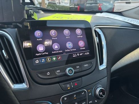 Used 2021 Chevrolet Malibu LT image 27