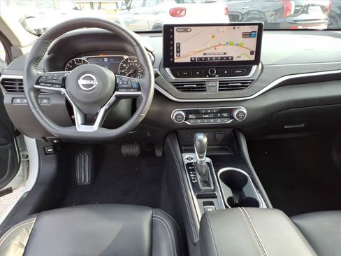 Used 2023 Nissan Altima 2.5 SL image 9