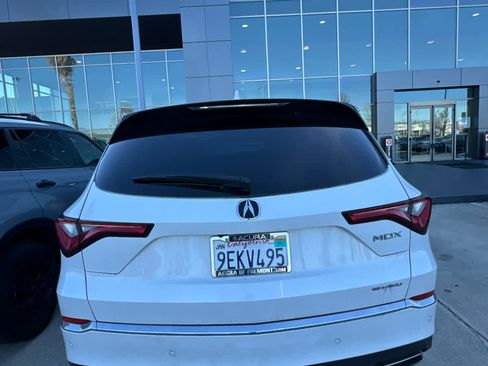 Used 2023 Acura MDX SH-AWD w/ Technology Package image 13