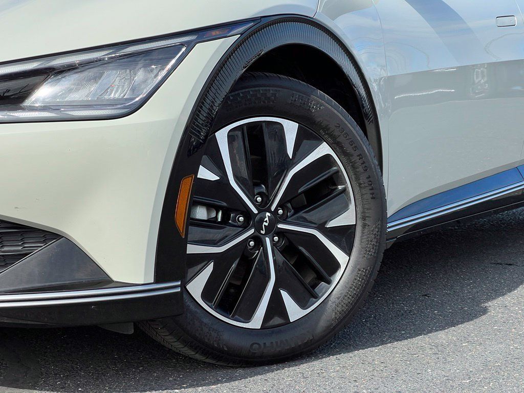 Certified 2023 Kia EV6 Wind RWD image 2