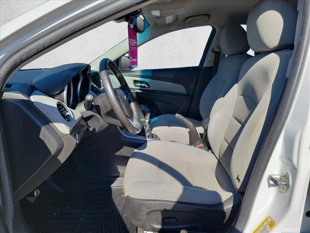 Used 2012 Chevrolet Cruze LT FWD image 17