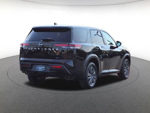 Used 2025 Nissan Pathfinder S AWD/4WD image 5