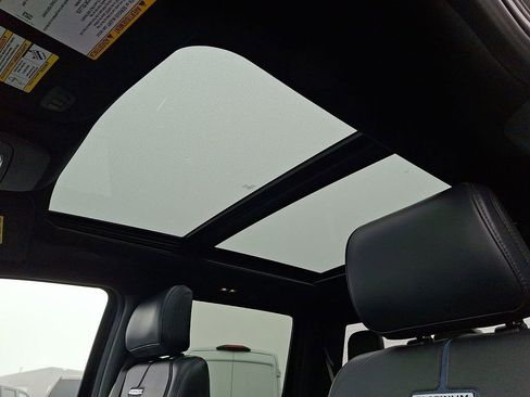 Used 2025 Ford F250 Platinum image 14