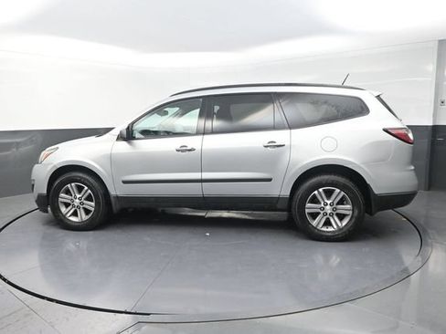Used 2017 Chevrolet Traverse LS AWD/4WD image 4