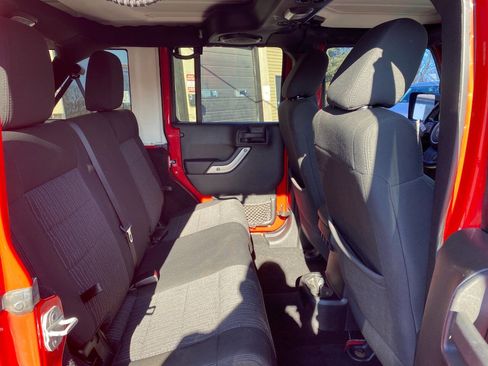 Used 2012 Jeep Wrangler Unlimited Sahara w/ Connectivity Group image 24