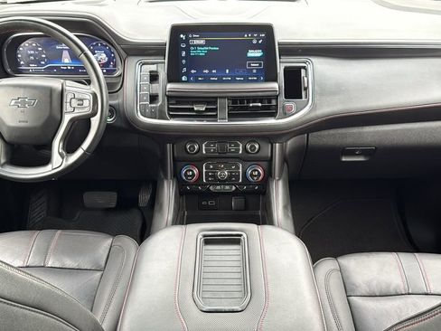Used 2024 Chevrolet Suburban RST RWD image 19