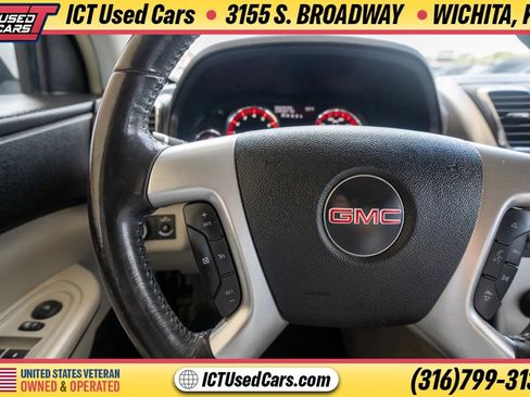 Used 2009 GMC Acadia SLE w/ Preferred Package FWD image 17