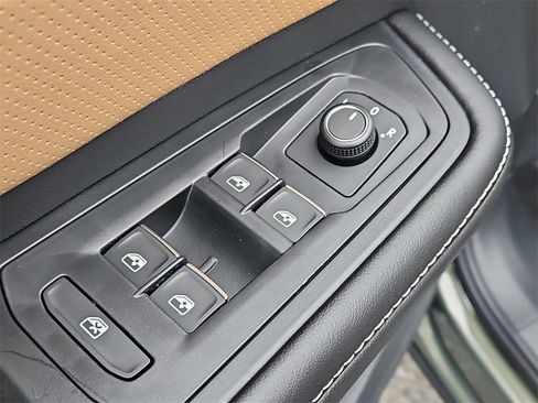 New 2026 Volkswagen Atlas Cross Sport SEL image 22