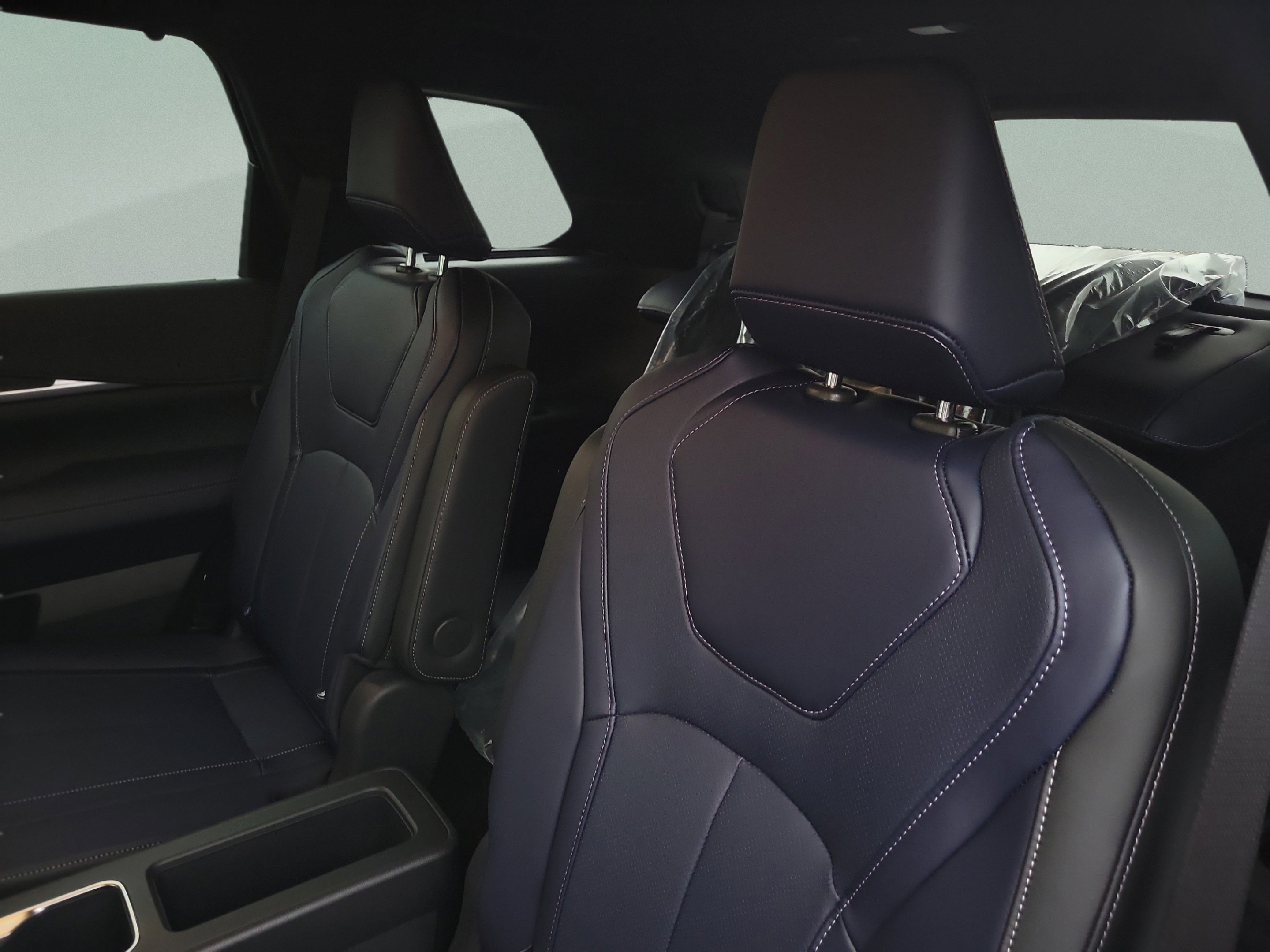New 2026 INFINITI QX60 Sport w/ Dark Cargo Package AWD/4WD image 20
