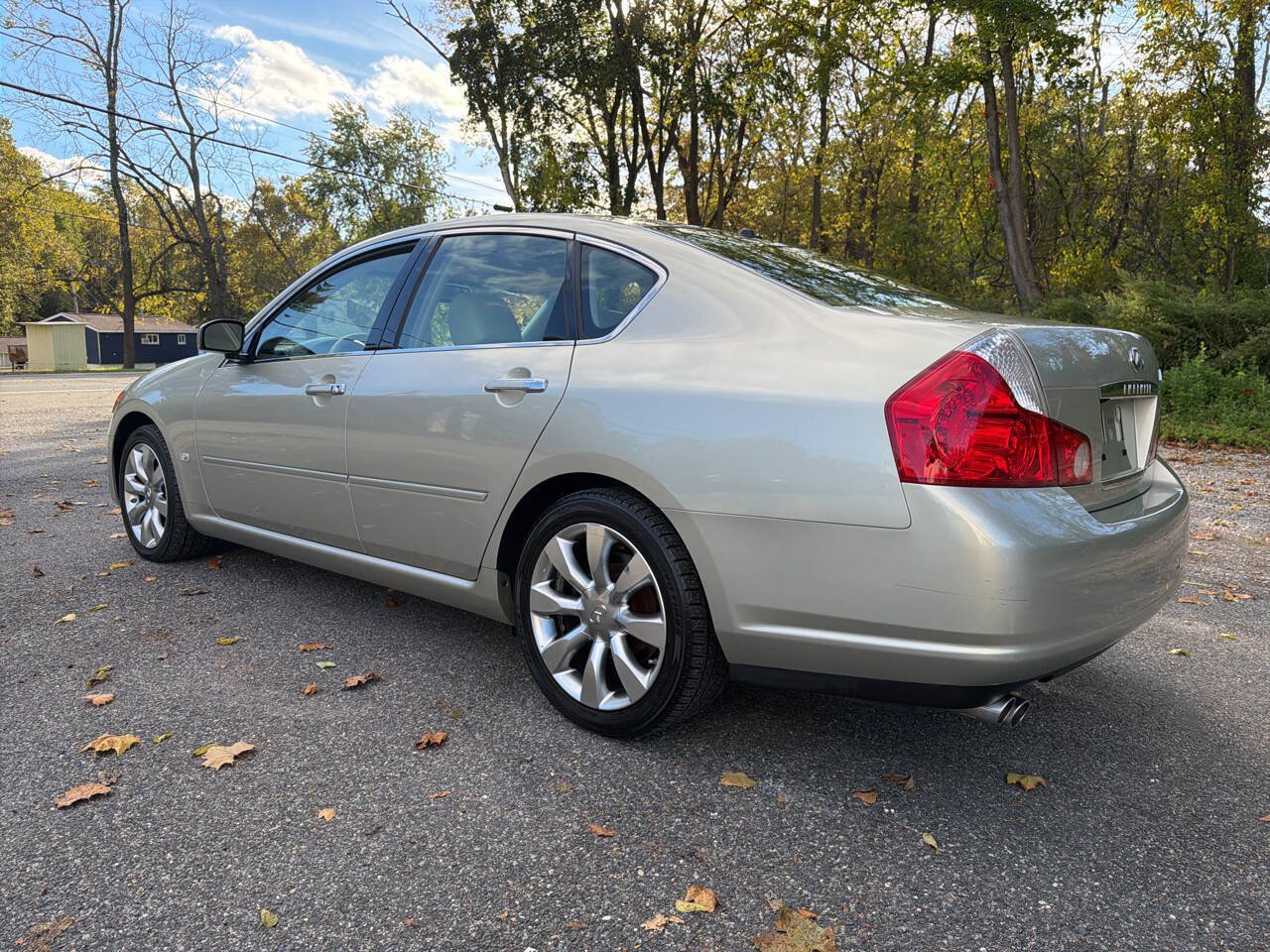 Used 2007 INFINITI M35 w/ Technology Pkg RWD image 16