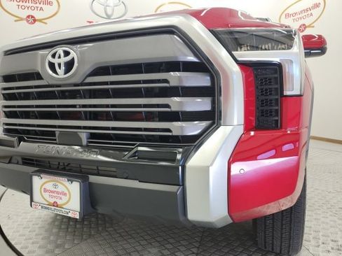 Certified 2025 Toyota Tundra Limited w/ Power Package AWD/4WD image 12