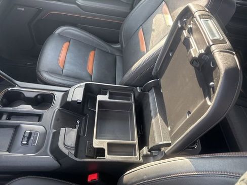 Used 2024 GMC Sierra 2500 AT4 w/ AT4 Premium Plus Package image 21