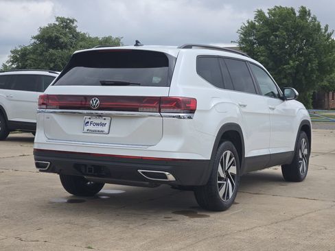New 2026 Volkswagen Atlas SE FWD image 4
