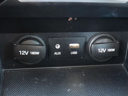 Used 2017 Hyundai Elantra Limited w/ Limited Tech Package 04 image 34