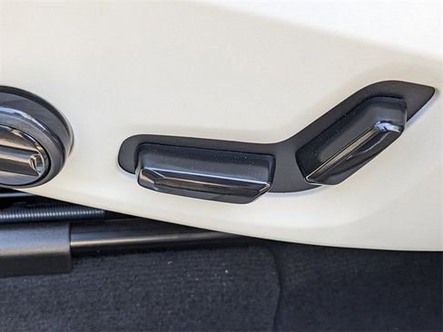 New 2025 Volvo XC60 B5 Plus w/ Climate Package image 21