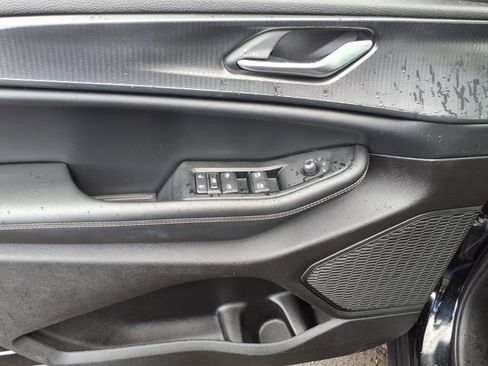 Used 2023 Jeep Grand Cherokee Altitude image 19