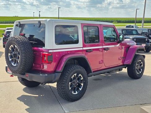 New 2026 Jeep Wrangler Unlimited Rubicon w/ Whitecap Package AWD/4WD image 8