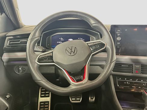 Used 2025 Volkswagen Jetta GLI Autobahn FWD image 18