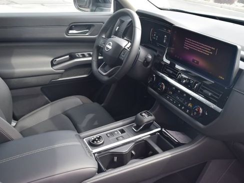 New 2026 Nissan Pathfinder SL AWD/4WD image 14