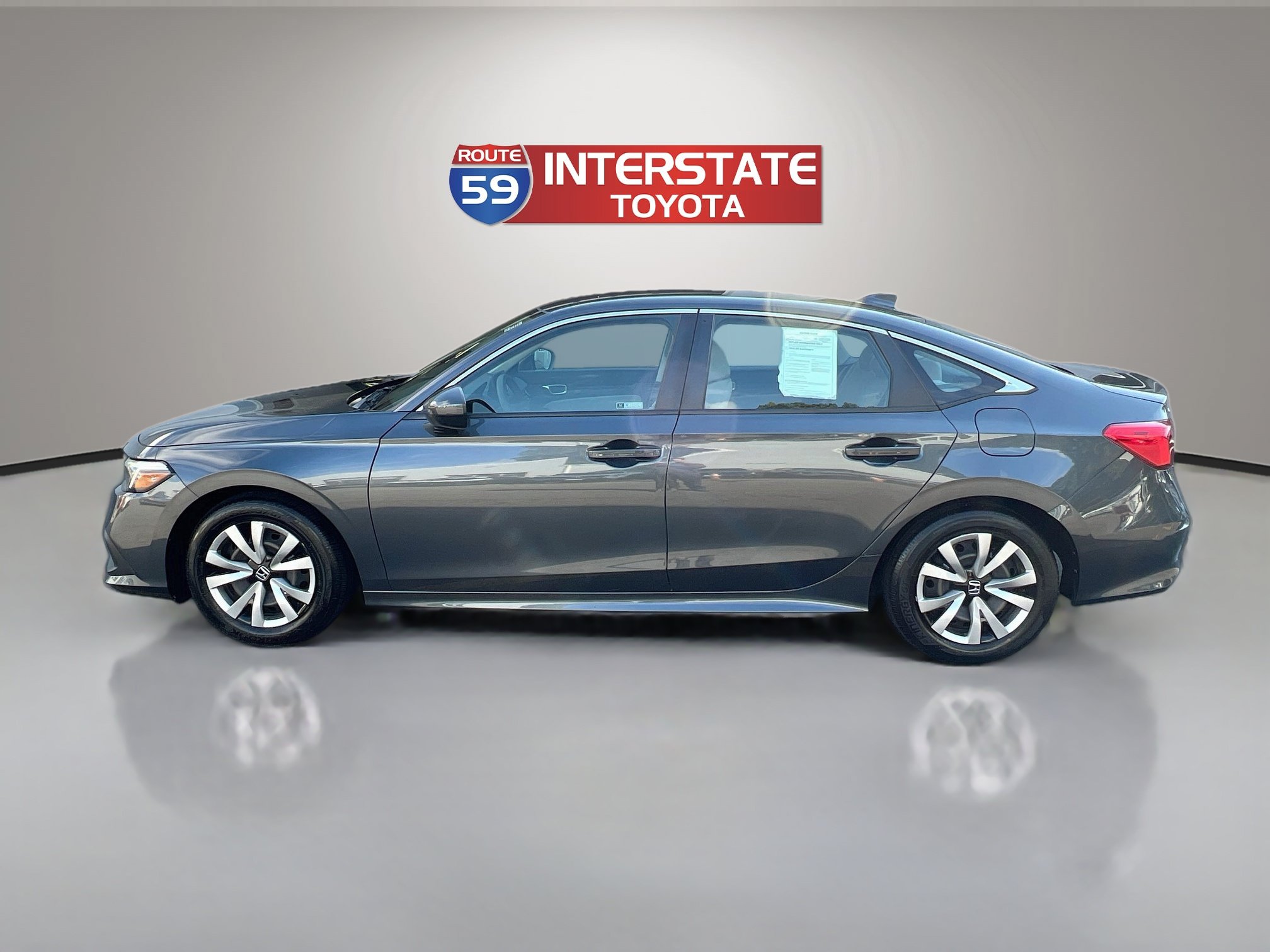 Used 2023 Honda Civic LX image 4