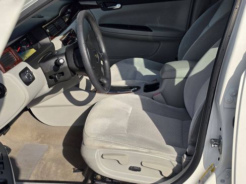 Used 2009 Chevrolet Impala LS FWD image 14