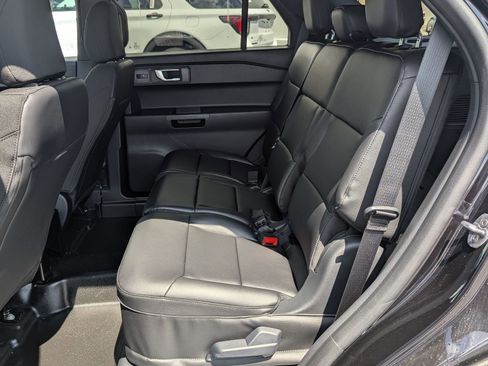 New 2025 Ford Explorer 4WD Police Interceptor image 8