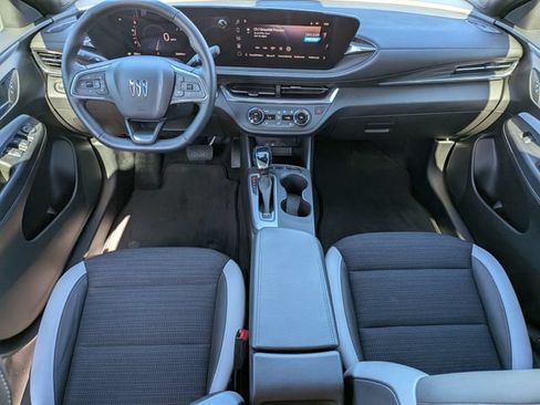 Used 2024 Buick Envista Sport Touring w/ Convenience I Package FWD image 16