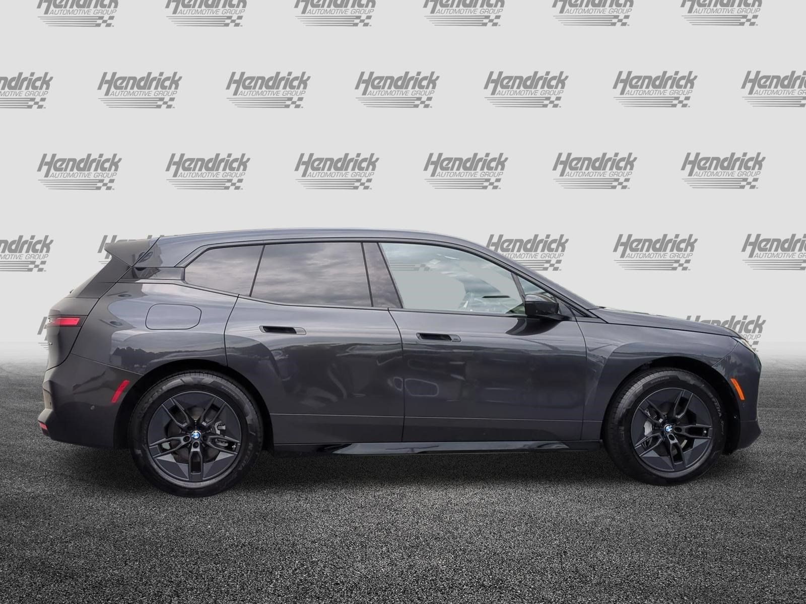 Used 2026 BMW iX xDrive45 AWD/4WD image 11