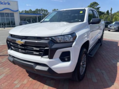 Used 2023 Chevrolet Colorado LT w/ LT Convenience Package II AWD/4WD image 1