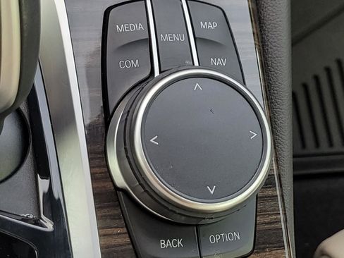 Certified 2023 BMW 530i w/ Convenience Package image 20