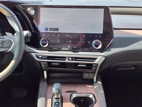 Used 2024 Lexus RX 350 Premium Plus w/ Convenience Package FWD image 8