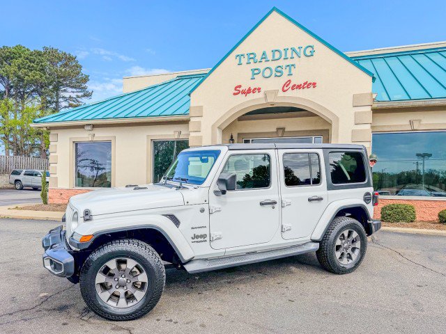 Used 2019 Jeep Wrangler Unlimited Sahara AWD/4WD image 3
