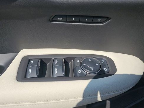 Used 2025 Cadillac XT6 Sport w/ LPO, Floor Liner Package image 29