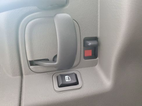 New 2025 Chevrolet Express 2500 image 29