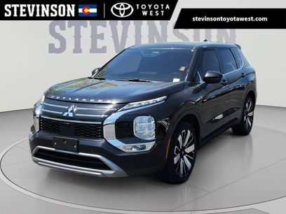 Used 2025 Mitsubishi Outlander SE