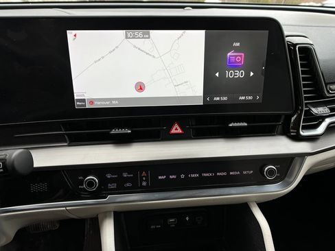 Used 2023 Kia Sportage EX image 16