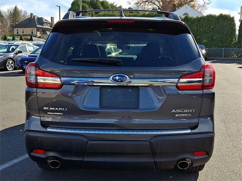 Used 2022 Subaru Ascent Limited w/ Technology Package image 5