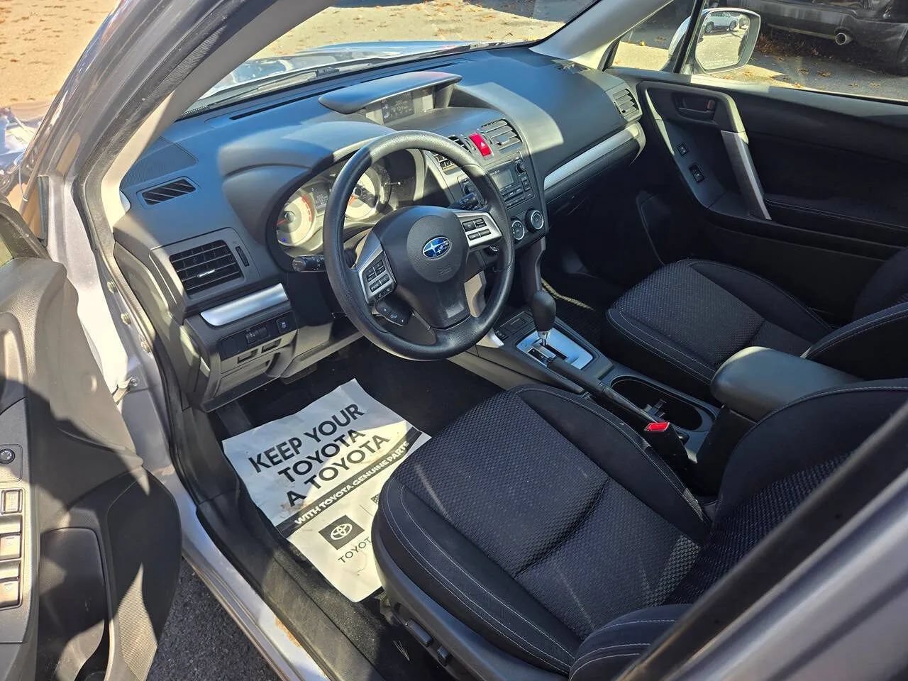 Used 2015 Subaru Forester 2.5i Premium w/ All-Weather Package AWD/4WD image 10