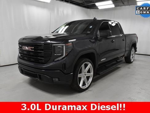 Used 2022 GMC Sierra 1500 Elevation w/ Preferred Package image 2