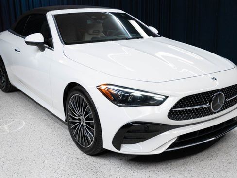 New 2027 Mercedes-Benz CLE 450 4MATIC Cabriolet image 3